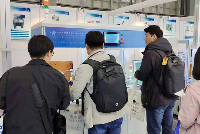 參加2018深圳鋰電技術展